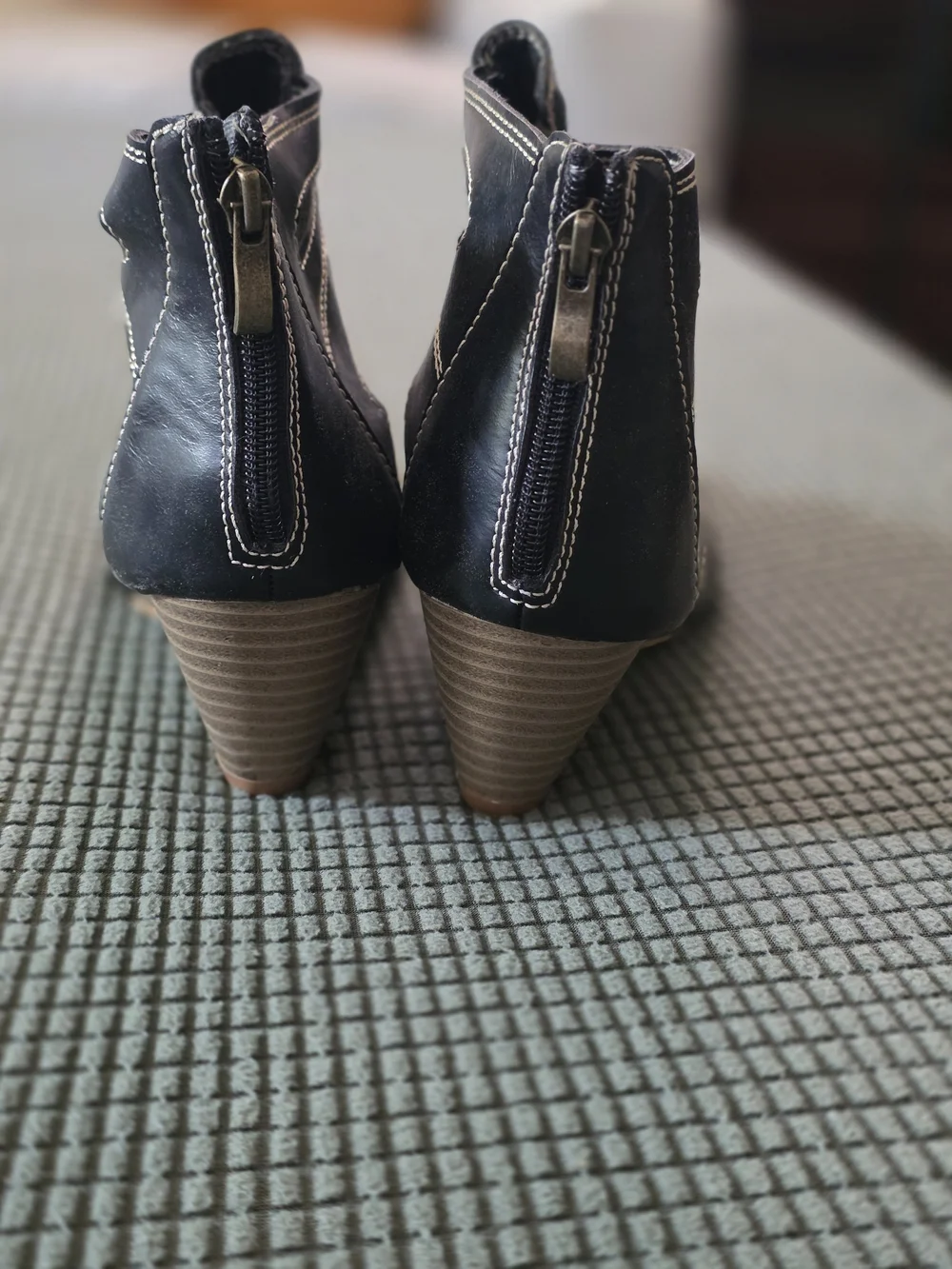 Charming Lady Black Cutout Wedge Heel Sandals Women's Size 11 Open Toe Ankle Zip